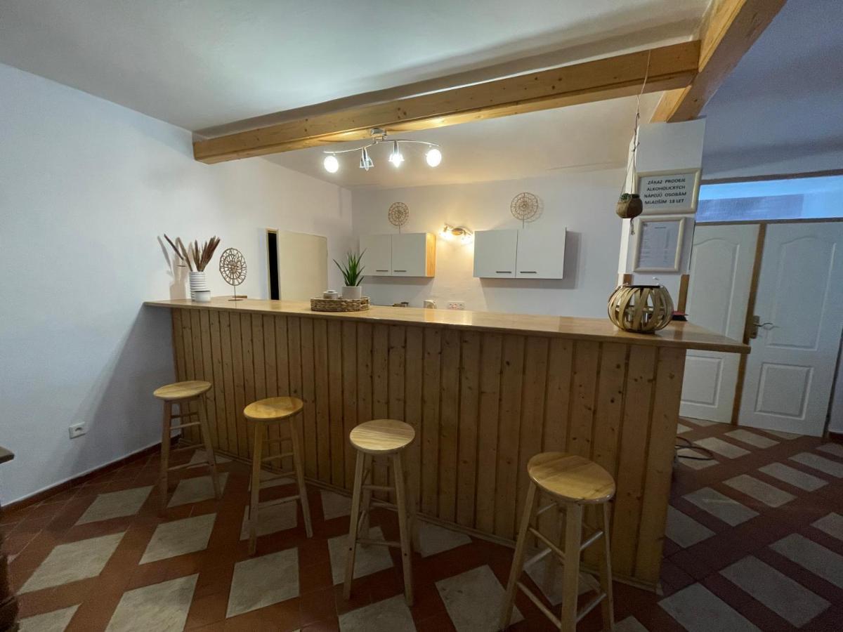 Apartment Dehtare Bagian luar foto