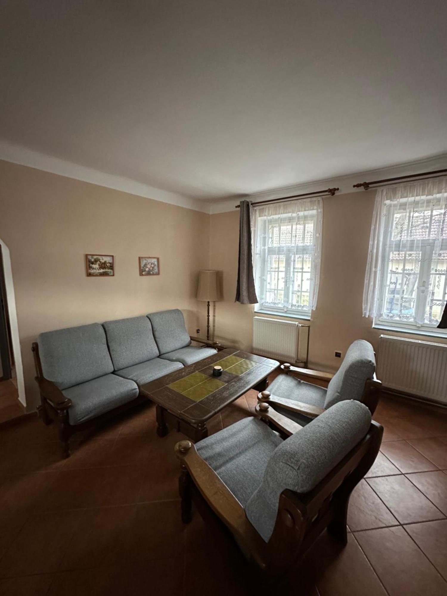 Apartment Dehtare Bagian luar foto