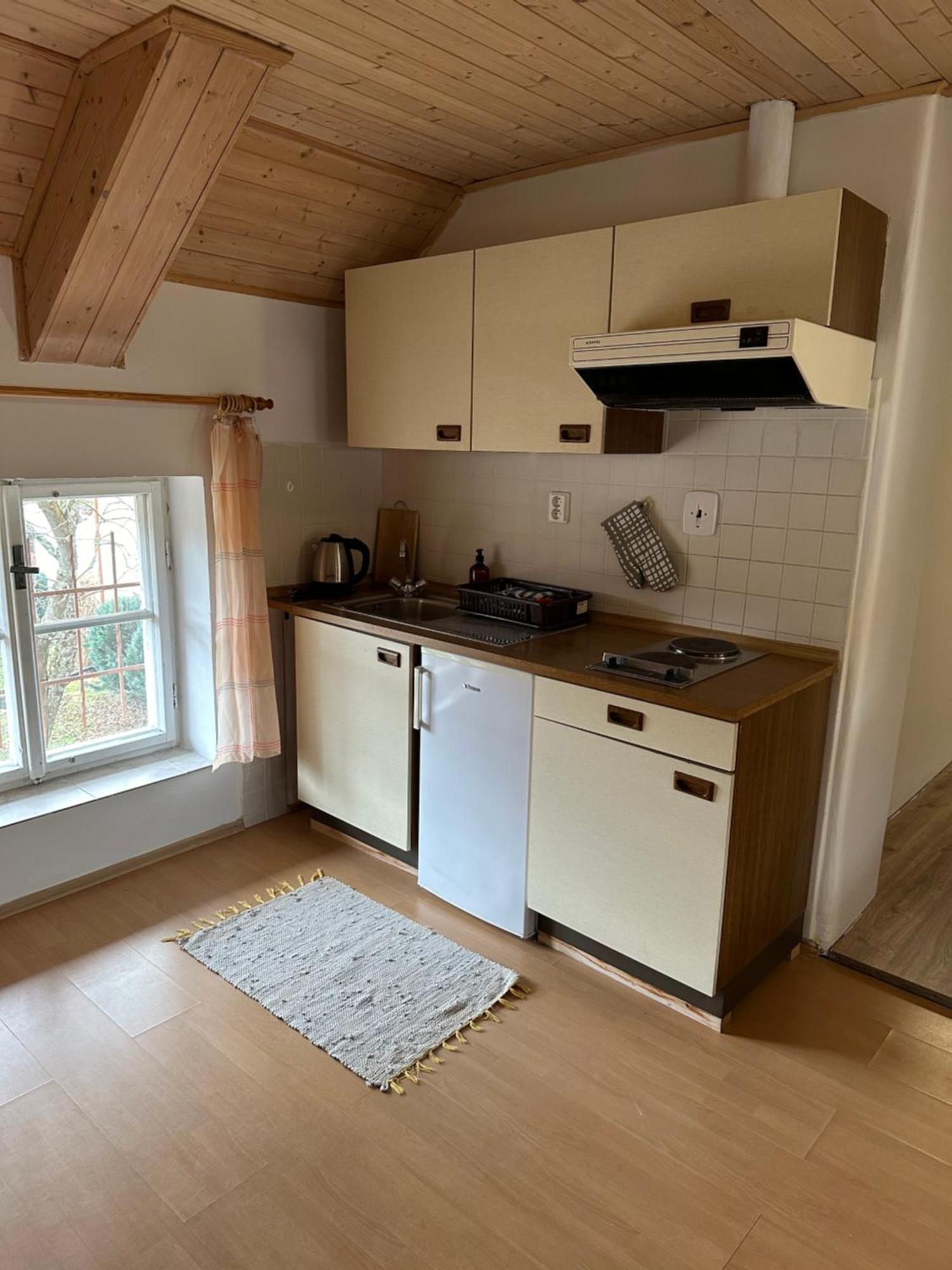 Apartment Dehtare Bagian luar foto