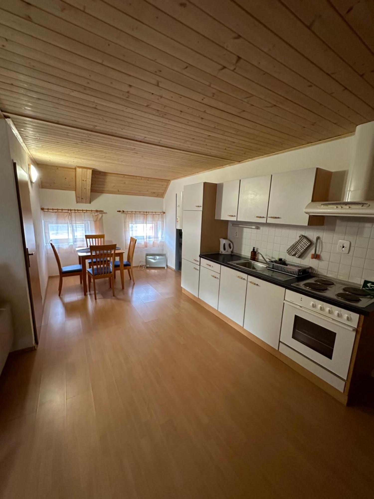 Apartment Dehtare Bagian luar foto